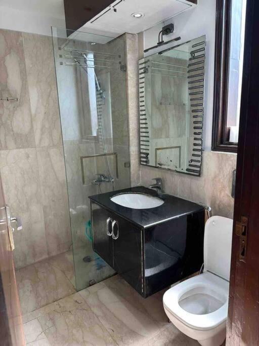 Apartment Service Near Apollo Hospital *